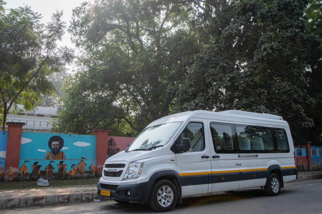 16-Seater Force Urbania